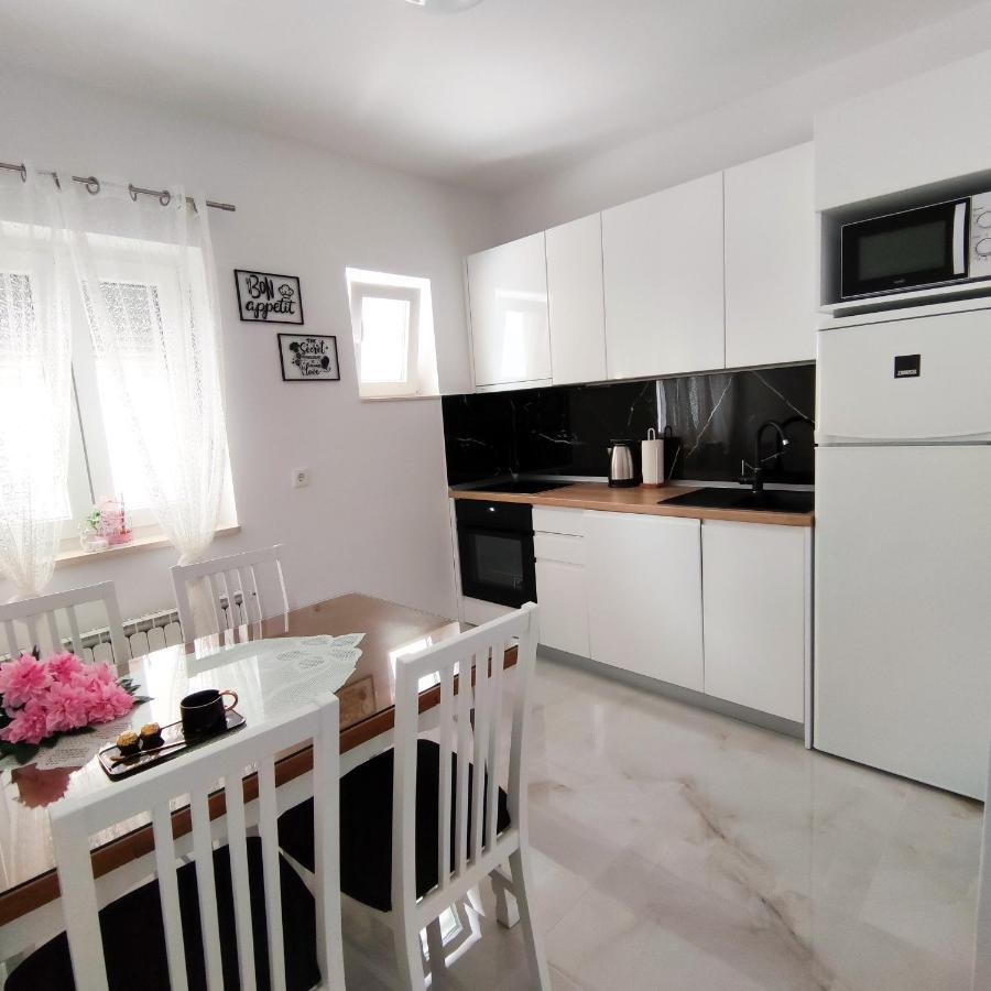 Apartman Rivana Baška Voda Extérieur photo